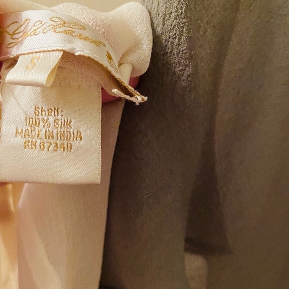 Stunning Hand beaded, never worn impeccable flowing top! - Picture 5 of 6